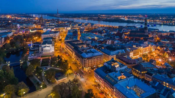 Hermosa vista panorámica aérea del horizonte de la ciudad de Riga, Letonia —  Fotos de Stock