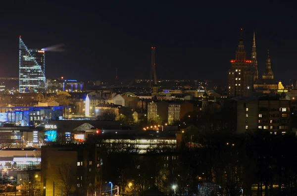 Krásný letecký výhled na panorama města Rigy, Lotyšsko — Stock fotografie