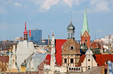 Letonya 'nın Riga şehrinin gökyüzü manzarası çok güzel.