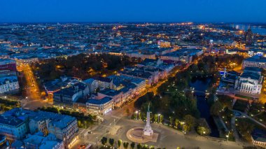 Letonya 'nın Riga şehrinin gökyüzü manzarası çok güzel.
