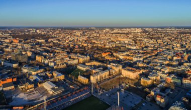 Letonya 'nın Riga şehrinin gökyüzü manzarası çok güzel.