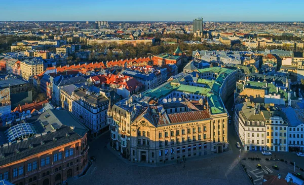 Hermosa vista panorámica aérea del horizonte de la ciudad de Riga, Letonia —  Fotos de Stock