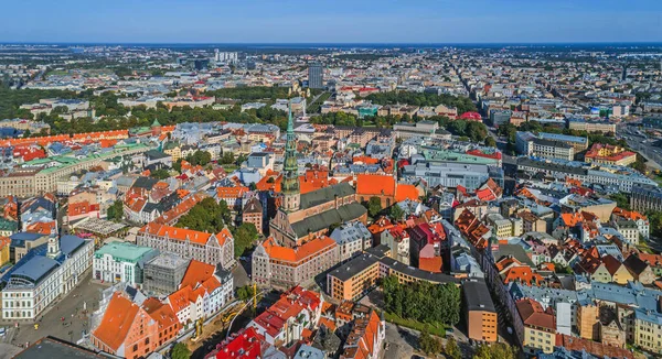 Gyönyörű légi kilátás Riga város városára, Lettország — Stock Fotó