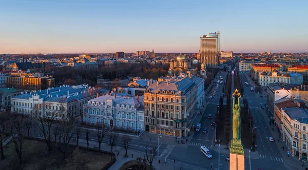 Hermosa vista panorámica aérea del horizonte de la ciudad de Riga, Letonia —  Fotos de Stock