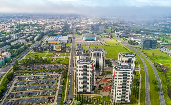 Letonya 'nın Riga şehrinin gökyüzü manzarası çok güzel.
