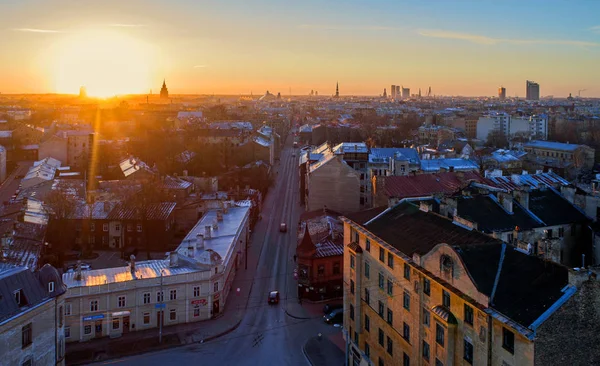 Красивая панорама Риги с высоты птичьего полета, Латвия — стоковое фото