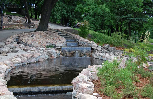 Schöner Parkkanal Bastejkalns Riga Lettland — Stockfoto