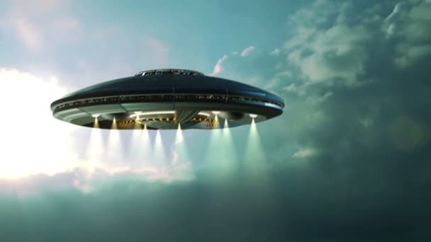 Yukarıda Bulutların Arasından Uçan Ufo Uçan Daire Alien — Stok video