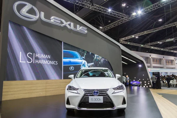 Lexus IS 300h coche en Tailandia International Motor Expo 2016 — Foto de Stock