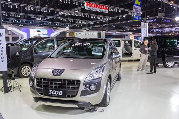 Peugeot auto op de Thailand International Motor Expo 2016 — Stockfoto