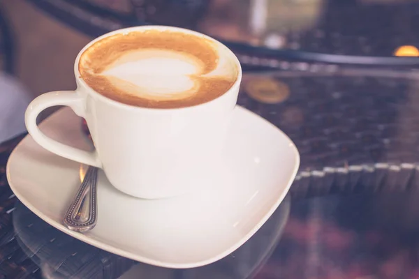 Una taza de café Capuchino — Foto de Stock