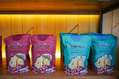 Bangkok, Tayland - 20 Eylül 2019: Tayland 'daki Amezon Kafe Ünlü Şubeleri ve Amezon ürünleri Bangkok, Tayland' daki raflarda.