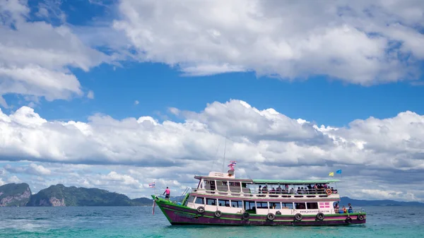 Trung Thailand Nov 2016 View Traditional Boat Beach Andaman Sea — Stock Photo, Image