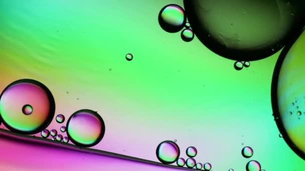 Movimiento Vista Superior Burbujas Aceite Fondo Multicolor Superficie Del Aceite — Vídeo de stock