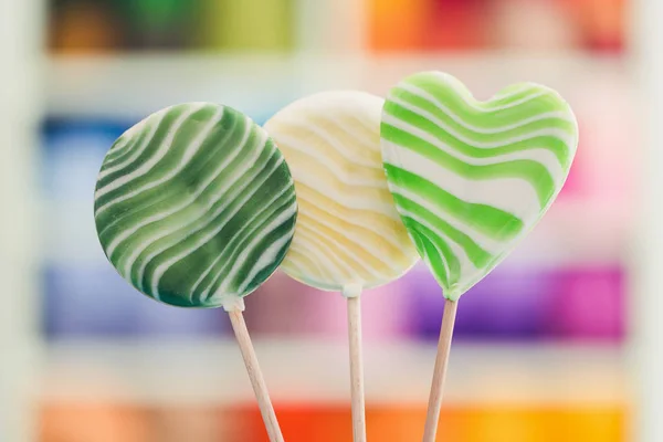 Round and heart shaped large lollipops. — Stock Photo, Image