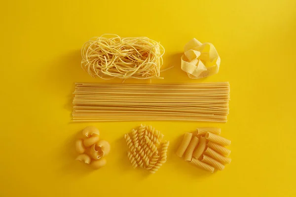 Tipos surtidos de pasta — Foto de Stock