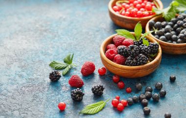 yaprakları taze çilek