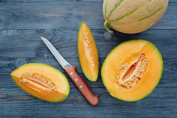 Fresh cantaloupe melons — Stock Photo, Image