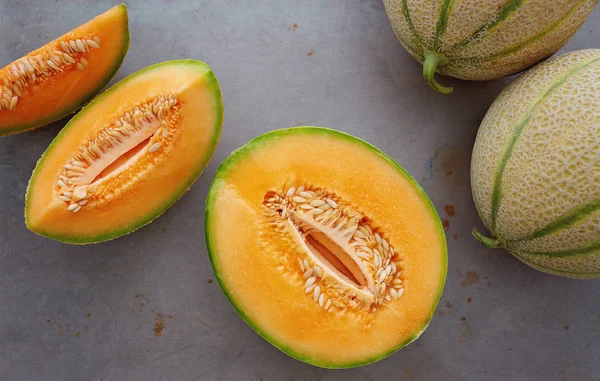 Verse cantaloupe meloenen — Stockfoto