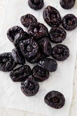 lezzetli kuru erik yığını