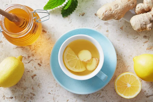 Lemon and ginger tea with honey — Stock Photo, Image