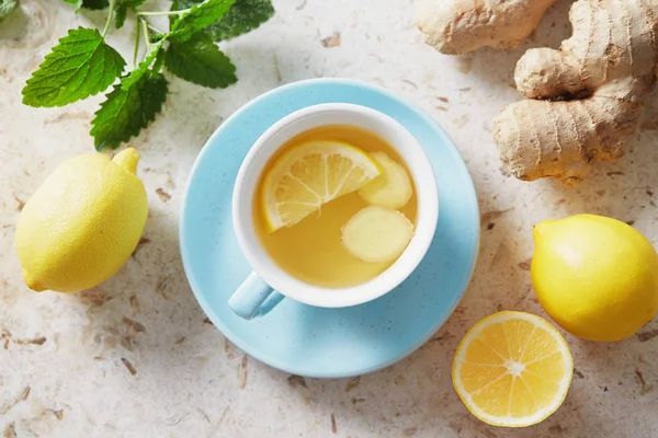 Λεμόνι και τζίντζερ τσάι με μέλι — Φωτογραφία Αρχείου