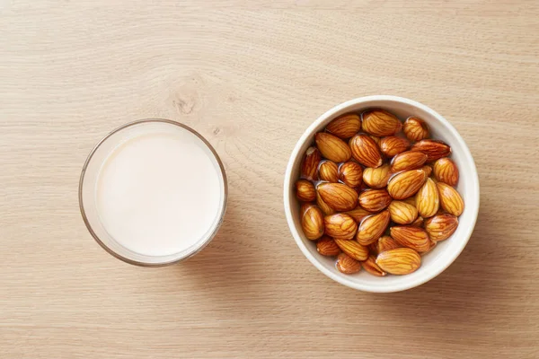 Glass Homemade Vegan Almond Milk Water Soaked Almonds — Stock Photo, Image