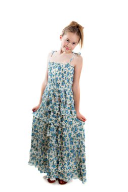 Genç gülümseyen kız portresi 