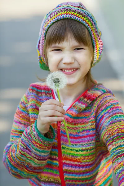 微笑着的五岁女孩 — 图库照片