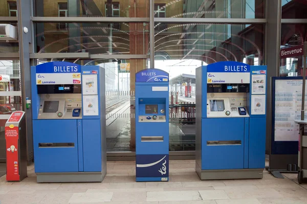 Venda automática de máquinas de bilhetes — Fotografia de Stock