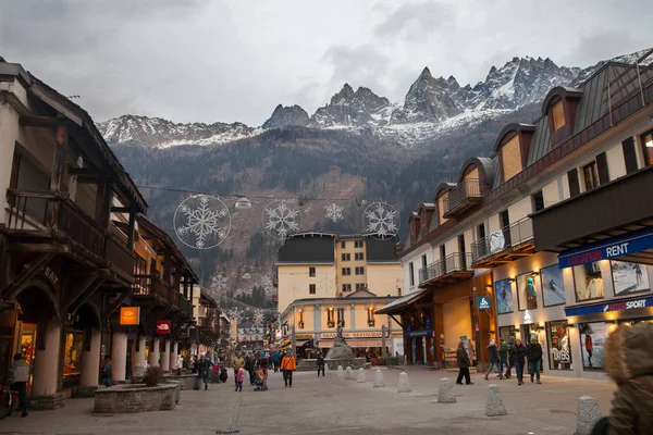 Avenue Michel Croz in winter — Stock Photo, Image