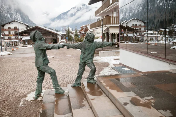 Canazei Italy Mar 2018 Bronze Sculpture Marmolada Cinema Theatre Val — Stock Photo, Image