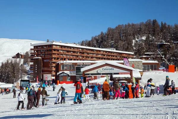 Plagne Centre Francia Feb 2019 Entrada Teleférico Colorado Estación Esquí — Foto de Stock