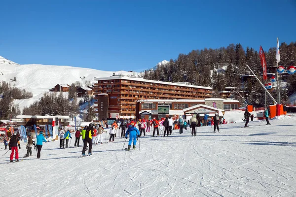 Plagne Centre Francia Feb 2019 Estación Esquí Montaña Europea Día — Foto de Stock
