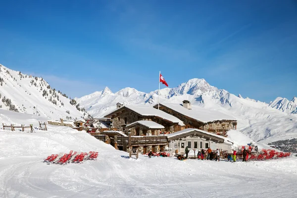 Les Arcs Fransa 2019 Kışın Kayak Merkezinde Epicerie Cafe — Stok fotoğraf