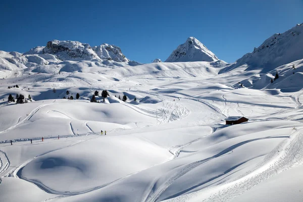Skipiste Plagne Zonnige Dag Franse Alpen Rechtenvrije Stockafbeeldingen