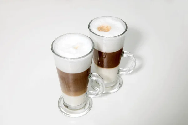 Dois Copos Claros Café Latte Macchiato — Fotografia de Stock