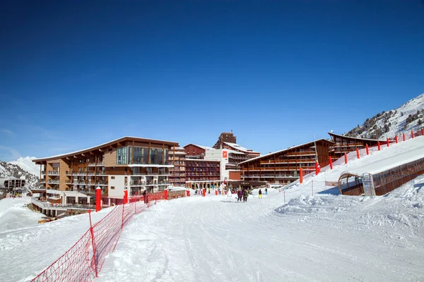 Les Arcs 2000 Francia Feb 2018 Estación Esquí Francesa Día — Foto de Stock