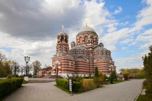 ロシアのコロンナにある聖三位一体のシュチュロヴォ教会 — ストック写真