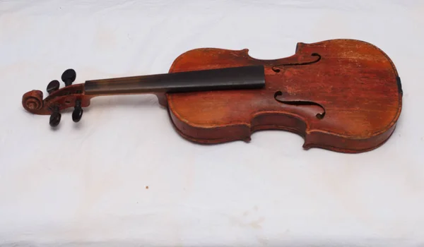 Violino Vermelho Antigo Quebrado Para Restauração Com Danos — Fotografia de Stock