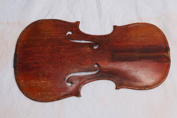Сломанная Античная Красная Скрипка Реставрации Повреждениями — стоковое фото