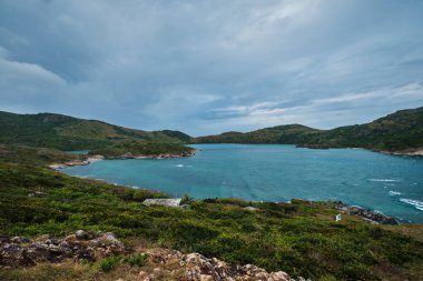 Güzel doğası olan Vietnam adası