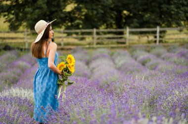 Şarj ve yeniden kendini doğa ile