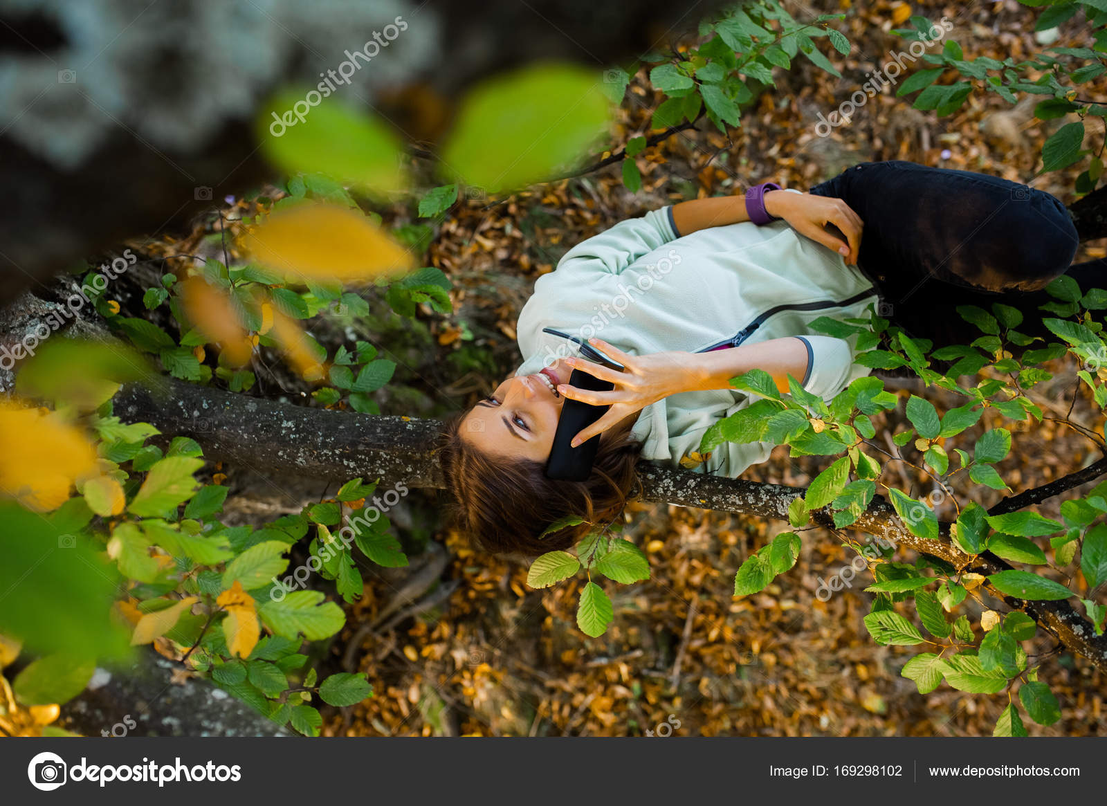 自然の中の近代的な技術 ストック写真 C Vladteodor95