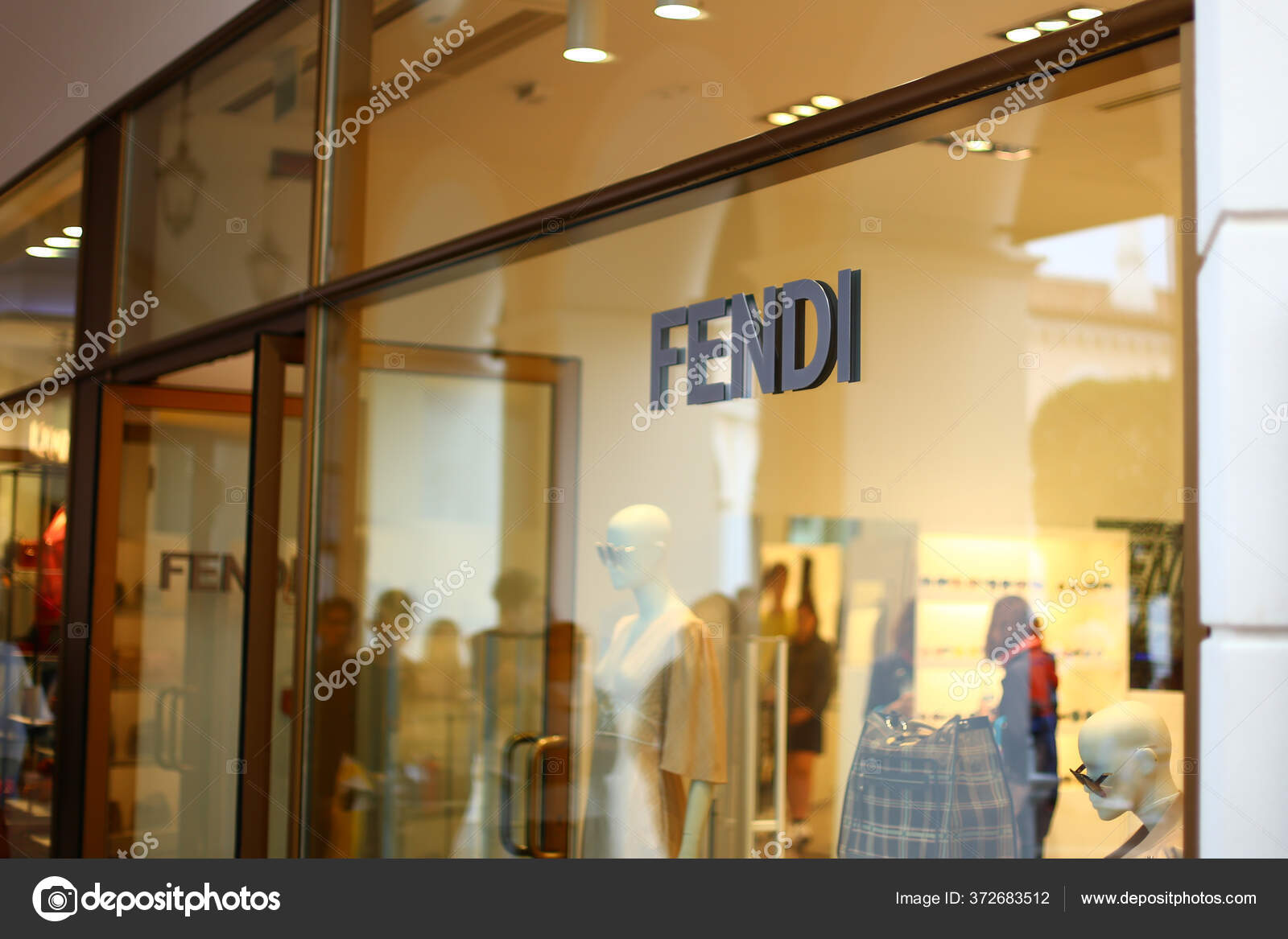 fendi outlet italy