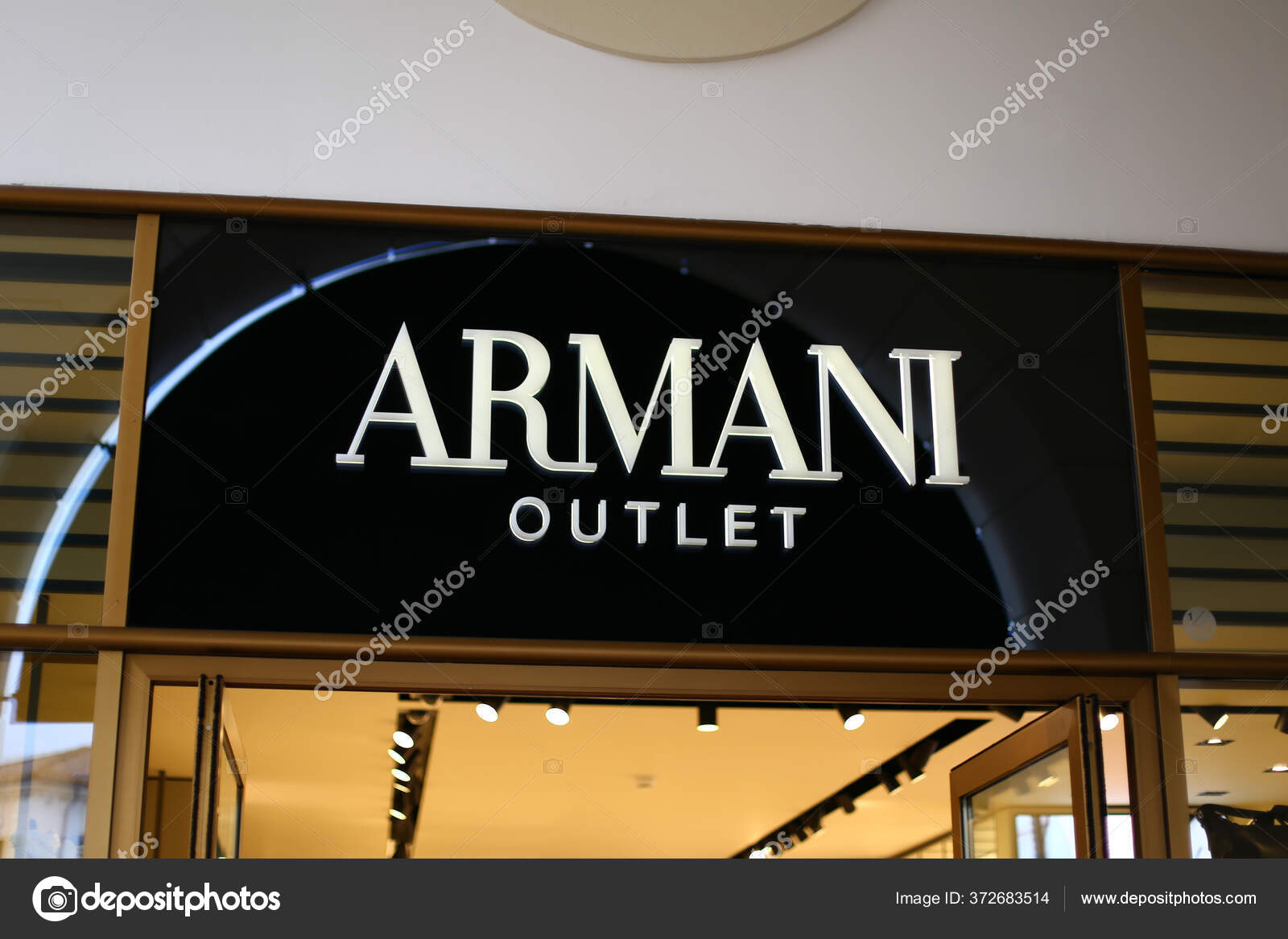 armani outlet sale