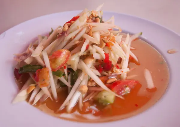 Zelená papája salát thajské potravin — Stock fotografie