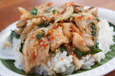 derin kızarmış orfoz balığı 