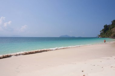 Zümrüt deniz ve dalga, Andaman Denizi, Tayland