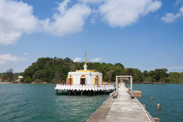 Tapınakta Phayam Island 